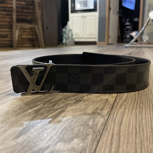 Louis vuitton initiales - lv,